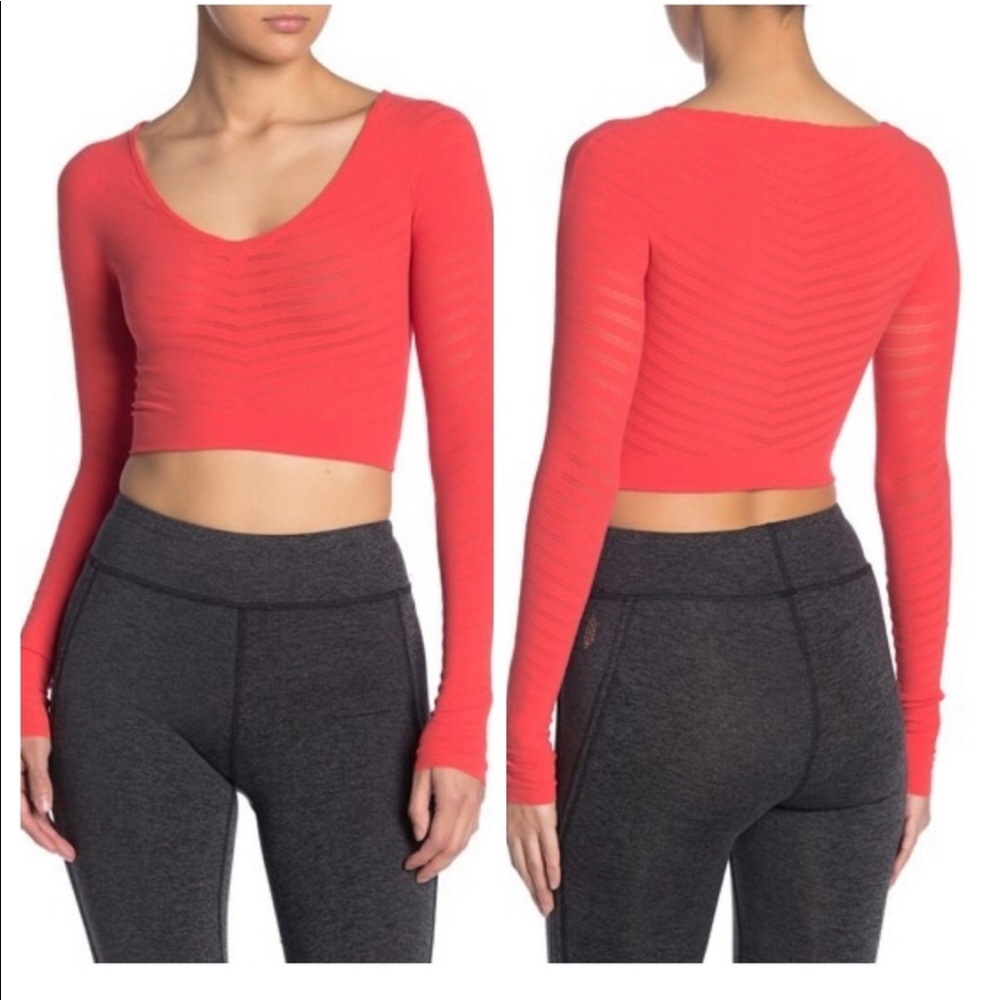 🔥Free People Movement Crop top NWT